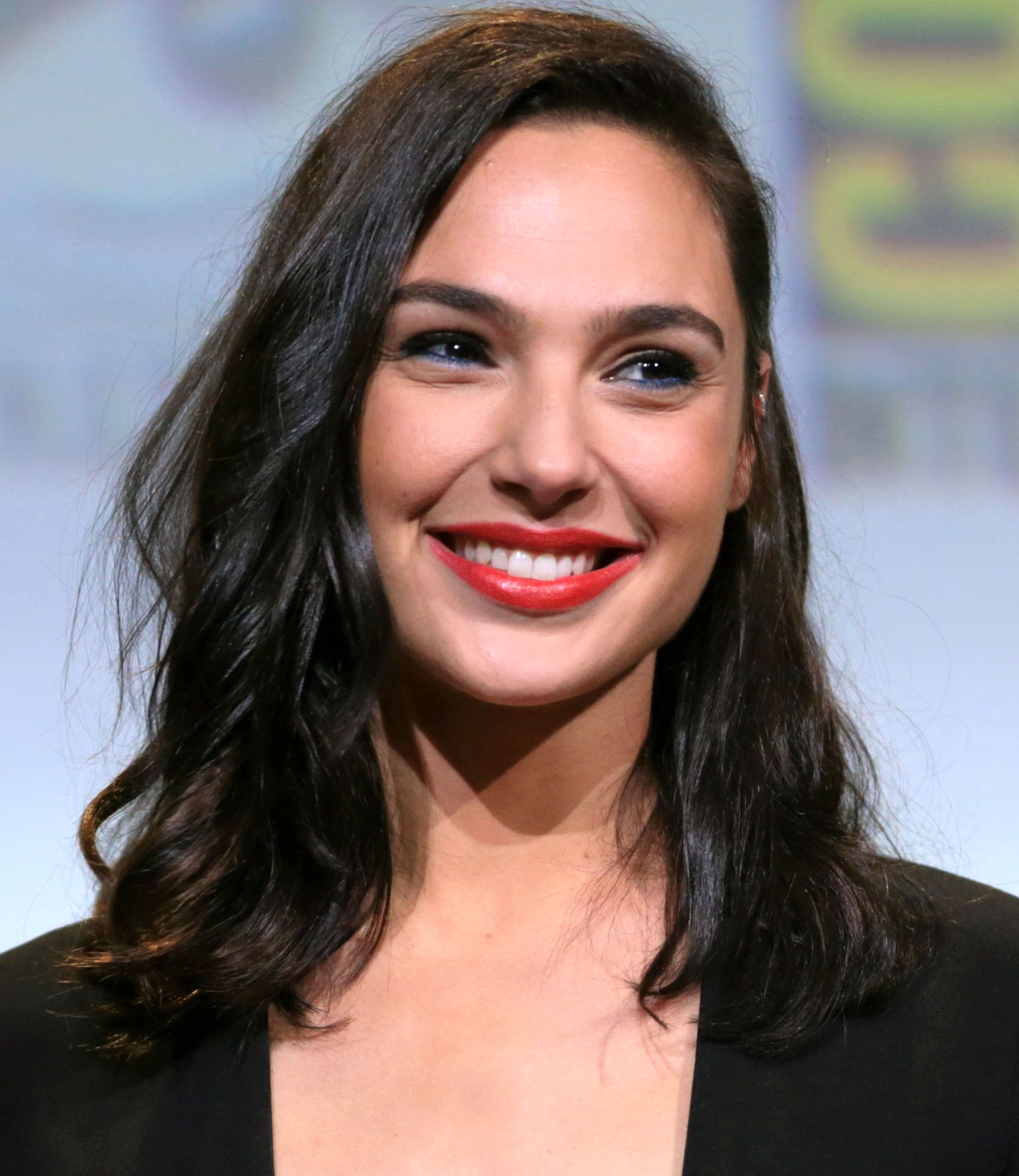 Gal Gadot: The Wonder Woman of Beauty and Strength