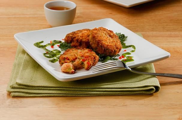 Vegan Crab Cakes with Horseradish Dill Tartar Sauce