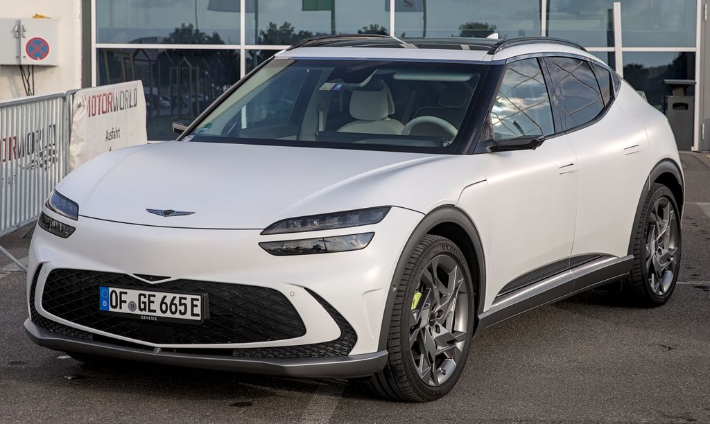 Crystal Sphere, Facial Recognition & More: 18 Genesis GV60 Luxury Tech Features