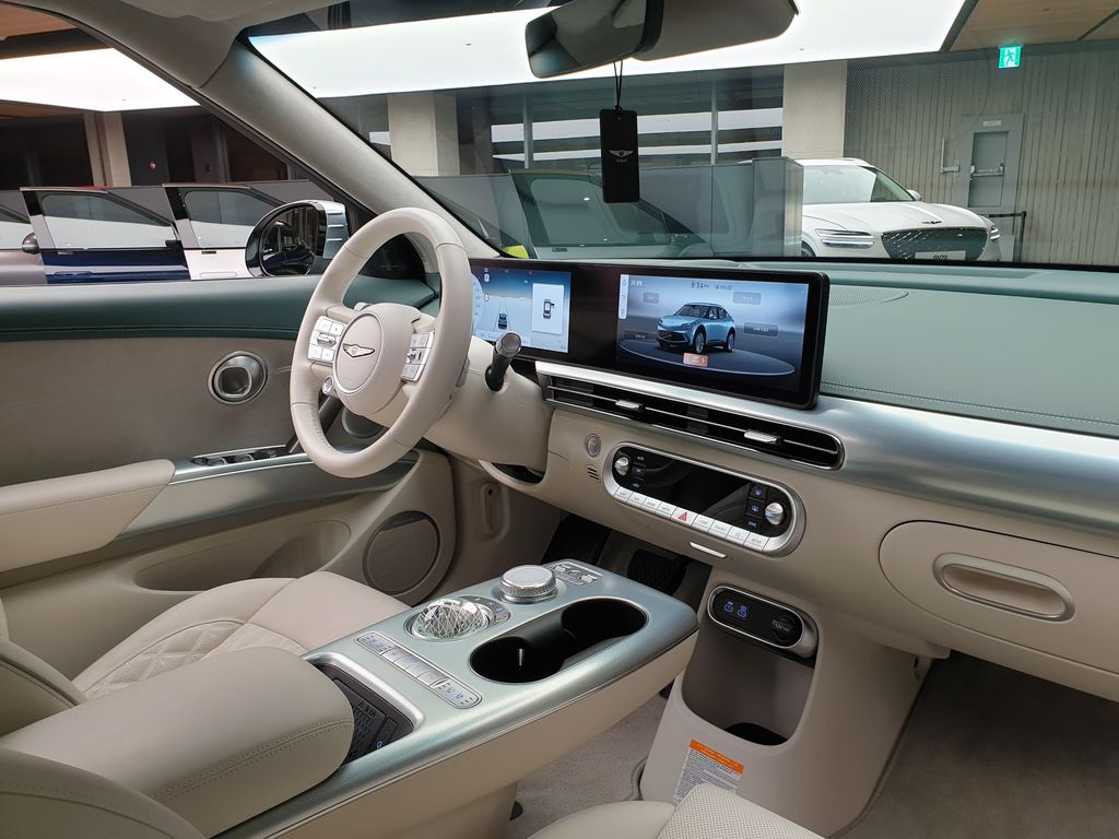 Genesis GV60 JW1 SDS II Monstera Green Glacier White Two-tone (6)