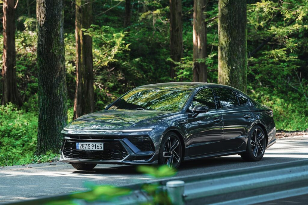 Gray Hyundai Sonata on Road