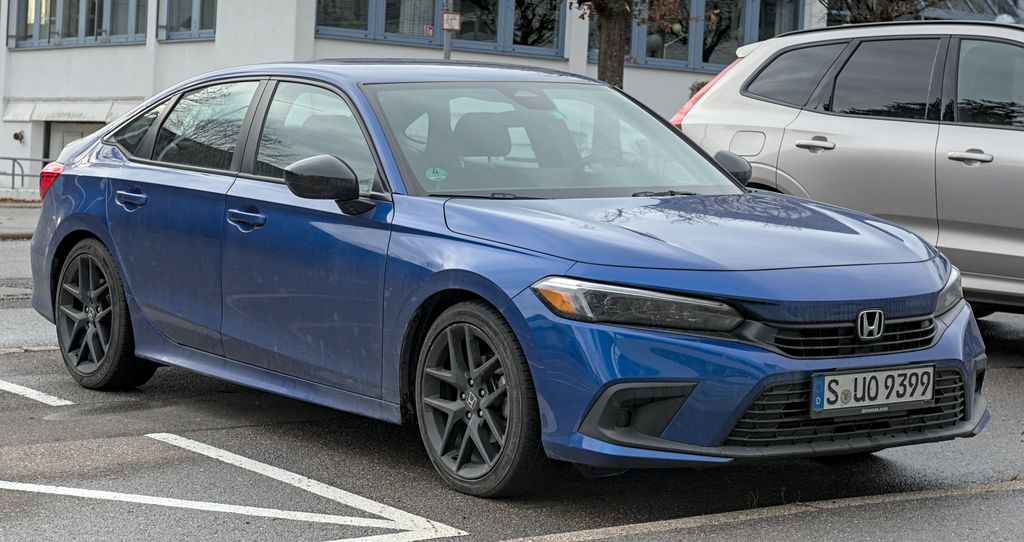 Honda Civic (2021) sedan Sport DSC 7056