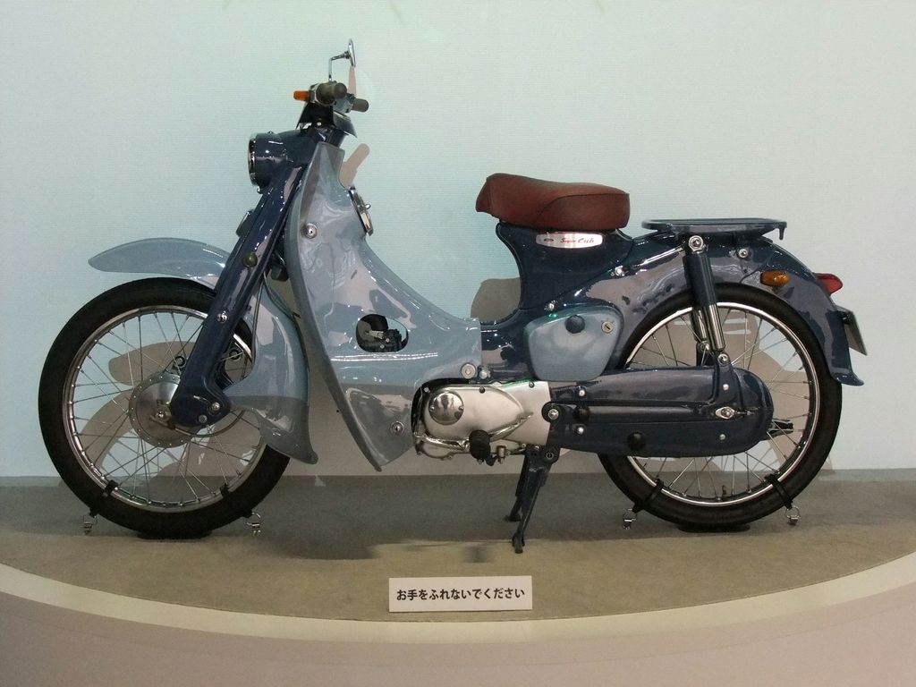 Honda super cub, 1st Gen. 1958, Left side