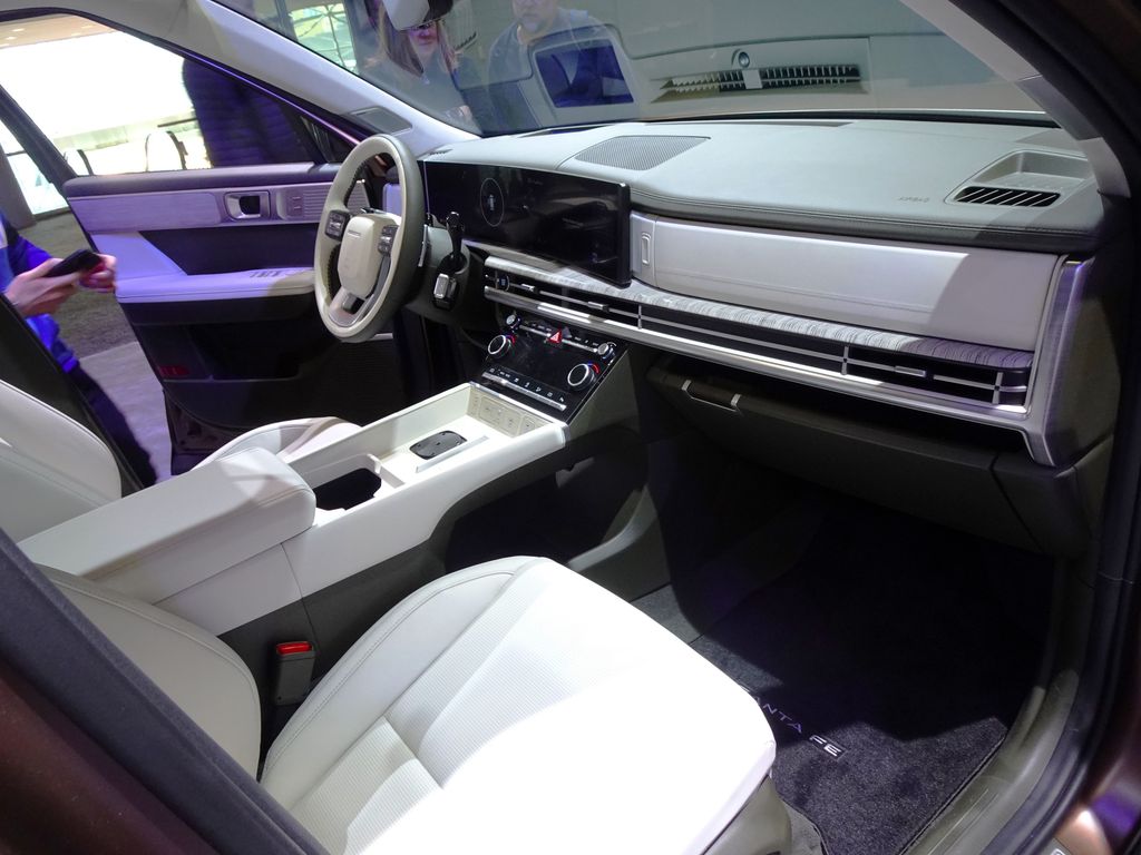 Hyundai Santa Fe Calligraphy 2.5T AWD (2024) (53624691362)