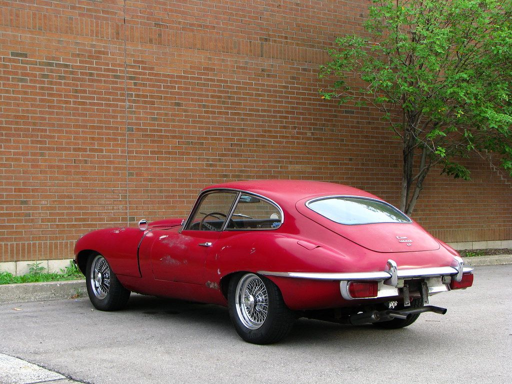 Jaguar E-Type 4.2