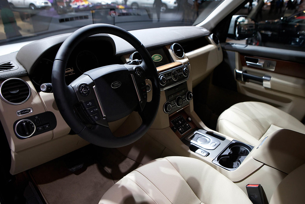 Land Rover at the 2013 Dubai Motor Show