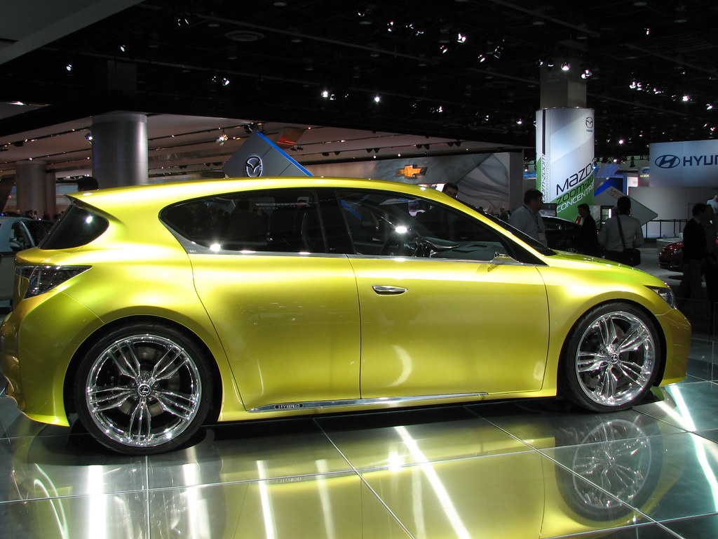 Lexus concept hybrid car