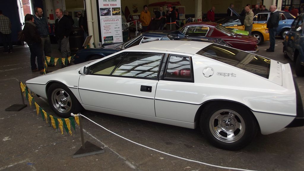 Lotus Esprit S1 (2) (10518896955)