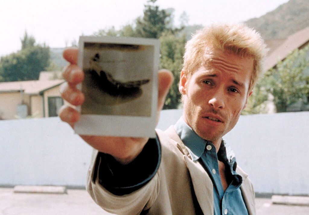 Memento 2000,IMDB Rating: 8.4, IMDB Votes: 1335286, ID: 0209144