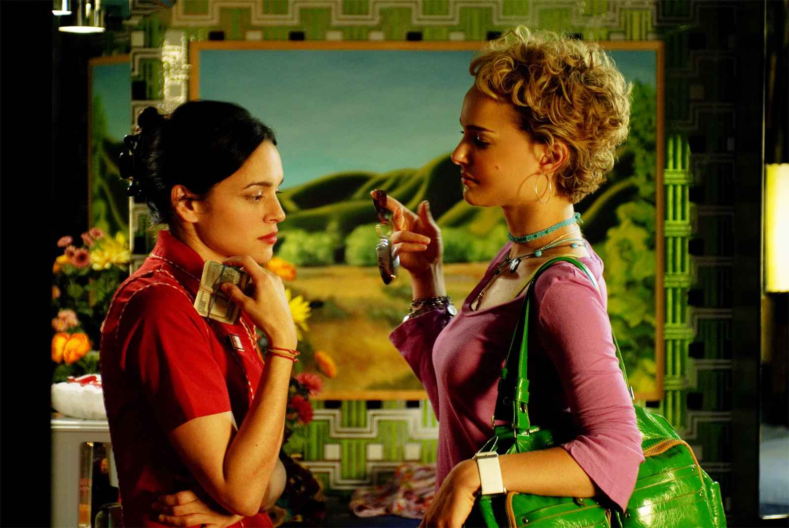 15 Classic Movies That Showcase Natalie Portman’s Exceptional Talent