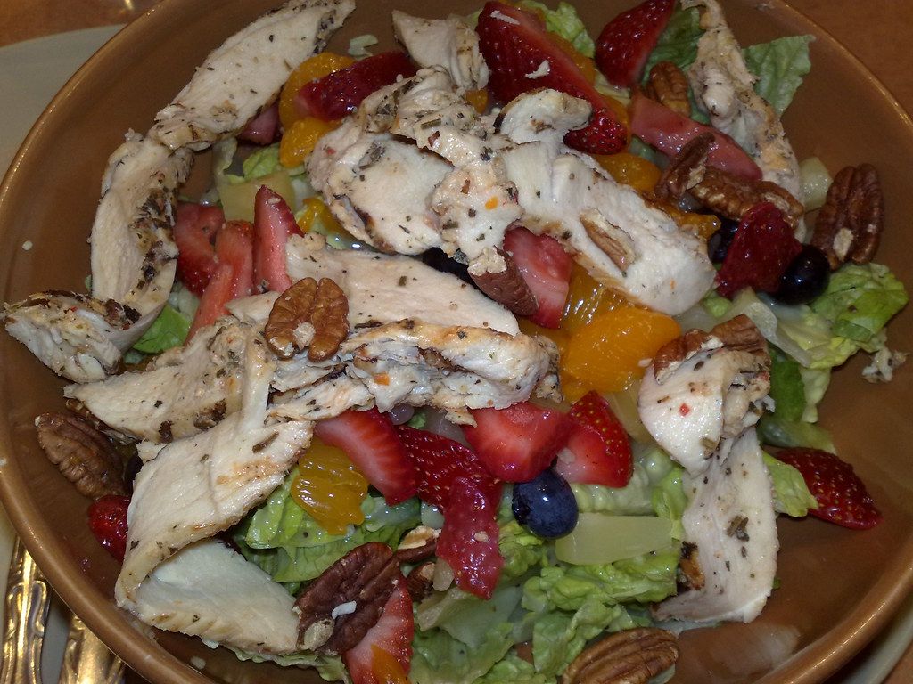 Panera: Strawberry Poppyseed Salad With Chicken