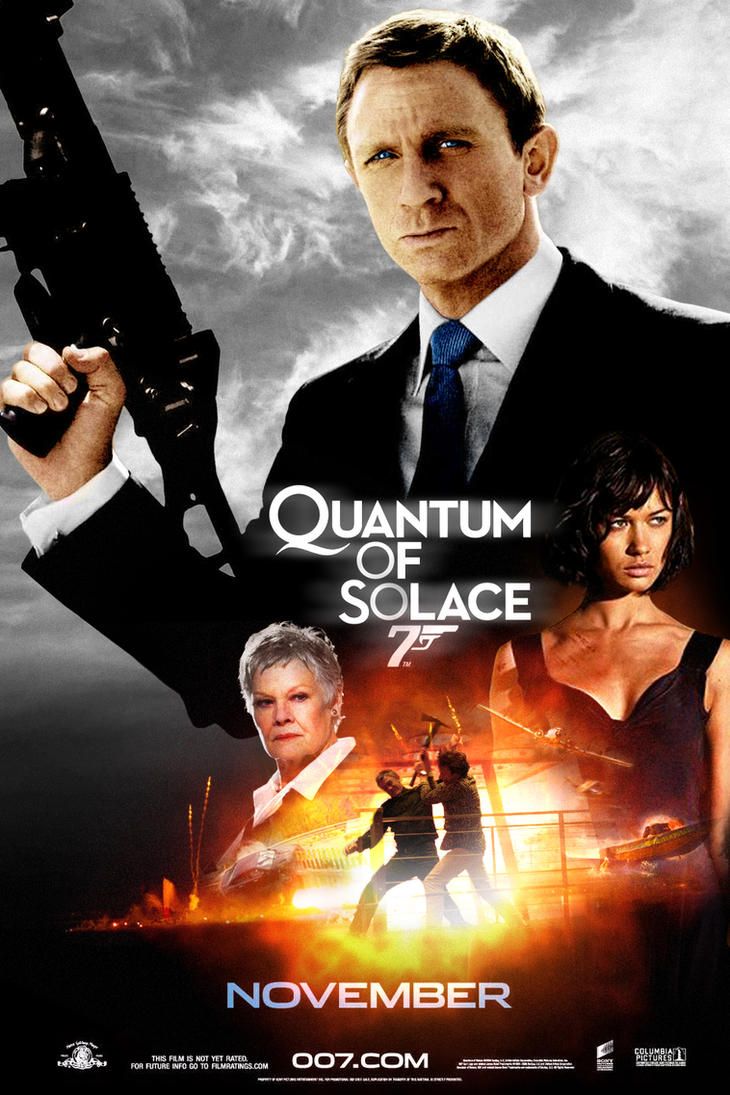 16 Times Movie Extras Totally Blew It On Screen