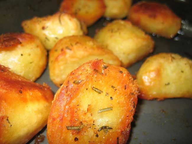 Ejjeh with Potatoes