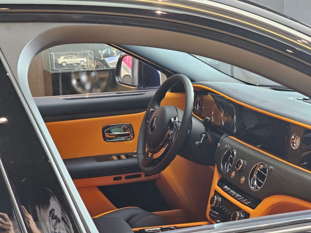 Rolls-Royce Ghost II Mandarin Navy Blue (2)