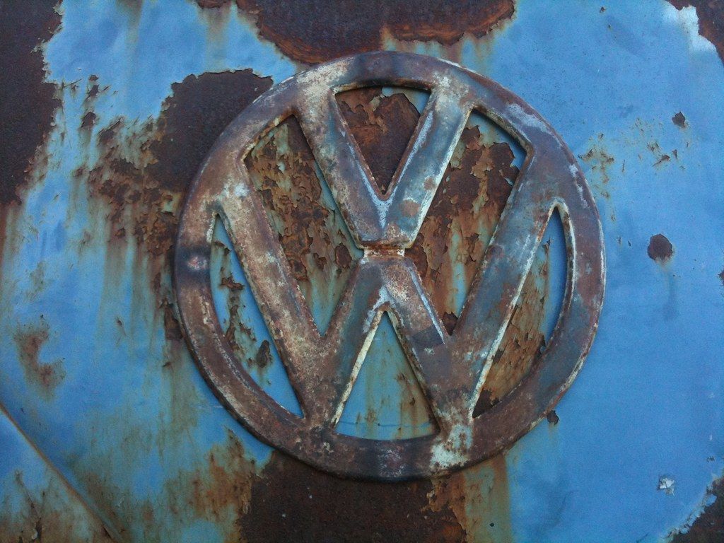 Rusty Volkswagen logo
