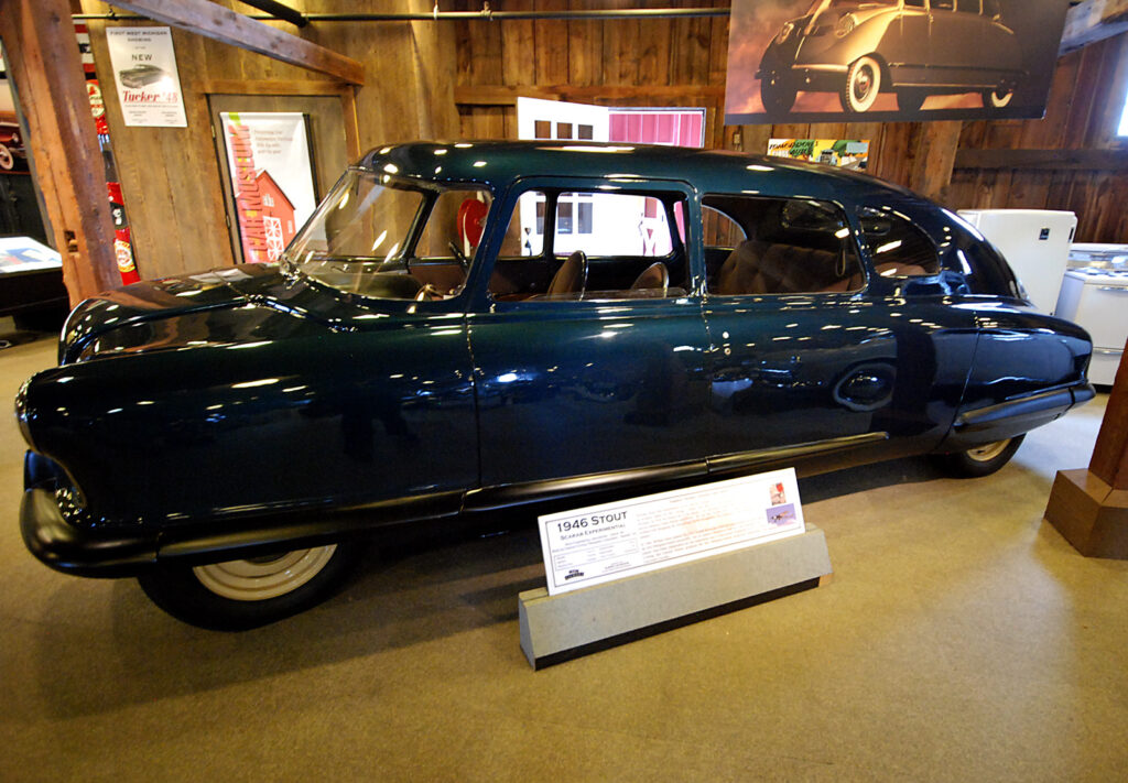 Stout Scarab Gilmore Car Museum 2011-11-11 02-28-05