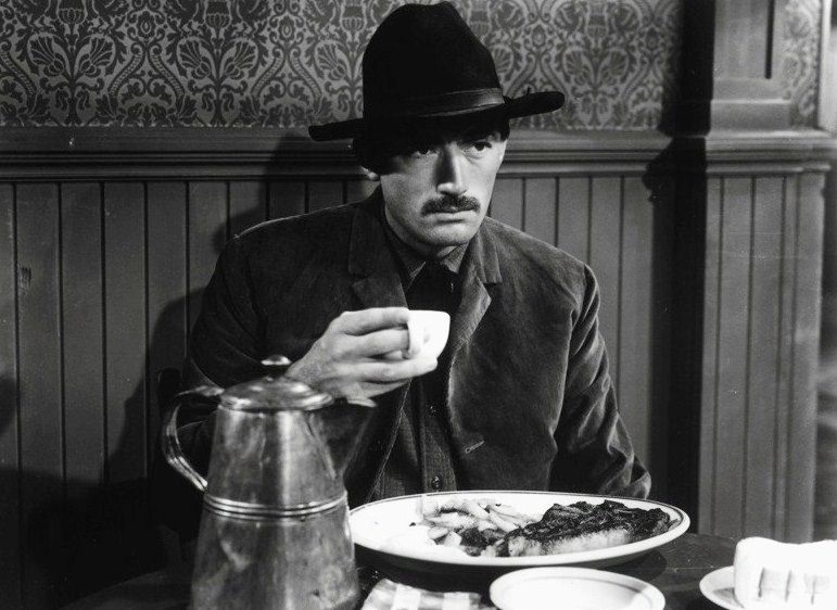 The Gunfighter 1950，IMDB Rating: 7.7, IMDB Votes: 12857, ID: 0042531