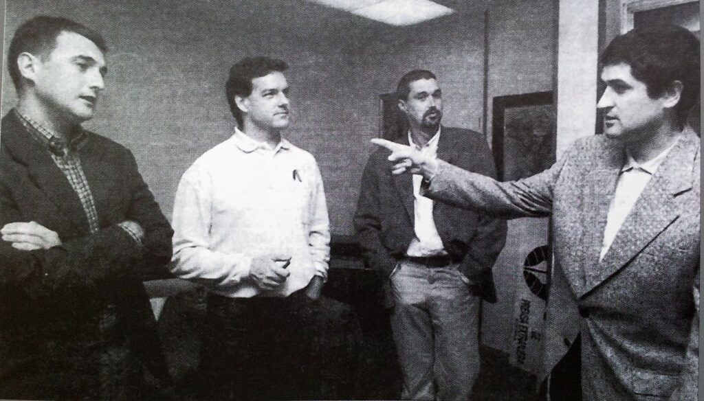 The Pest 1997，IMDB Rating: 4.8, IMDB Votes: 9301, ID: 0119887