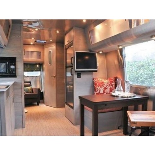 This RV's interior decor has a great modern theme. #RVing