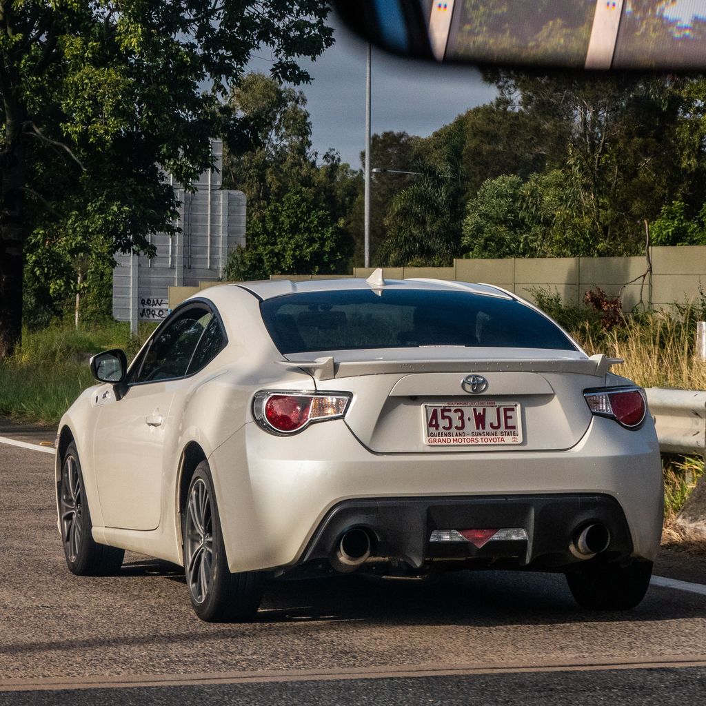 Toyota 86 Coupe 2016 Pacific Motorway Murrarie P1000410