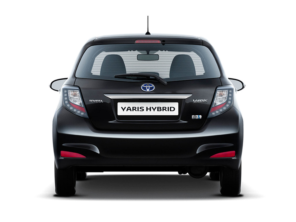 Toyota Yaris Hybrid 2012 Exterior