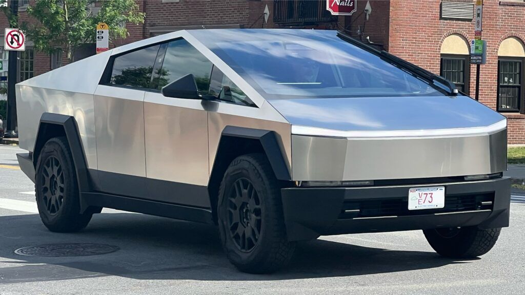 (USA-Massachusetts) Private Tesla Cybertruck MA-Electric-VE73xx 2024-06-12