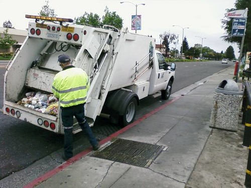 VTA trash truck
