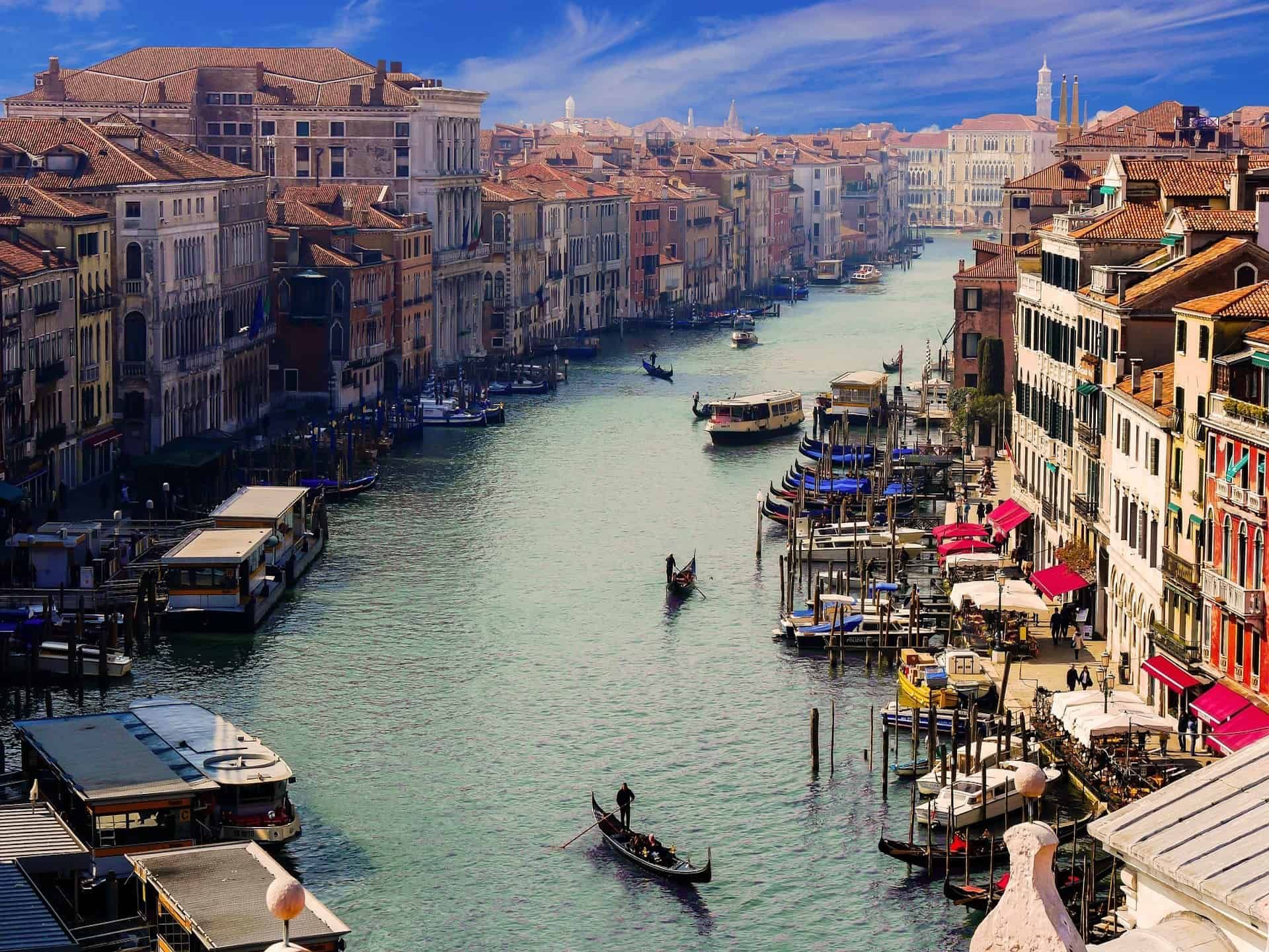 Venice, Italy: The Sinking City and Its Overwhelming Crowds