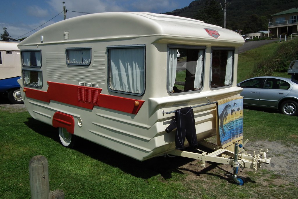 Vintage Quest caravan