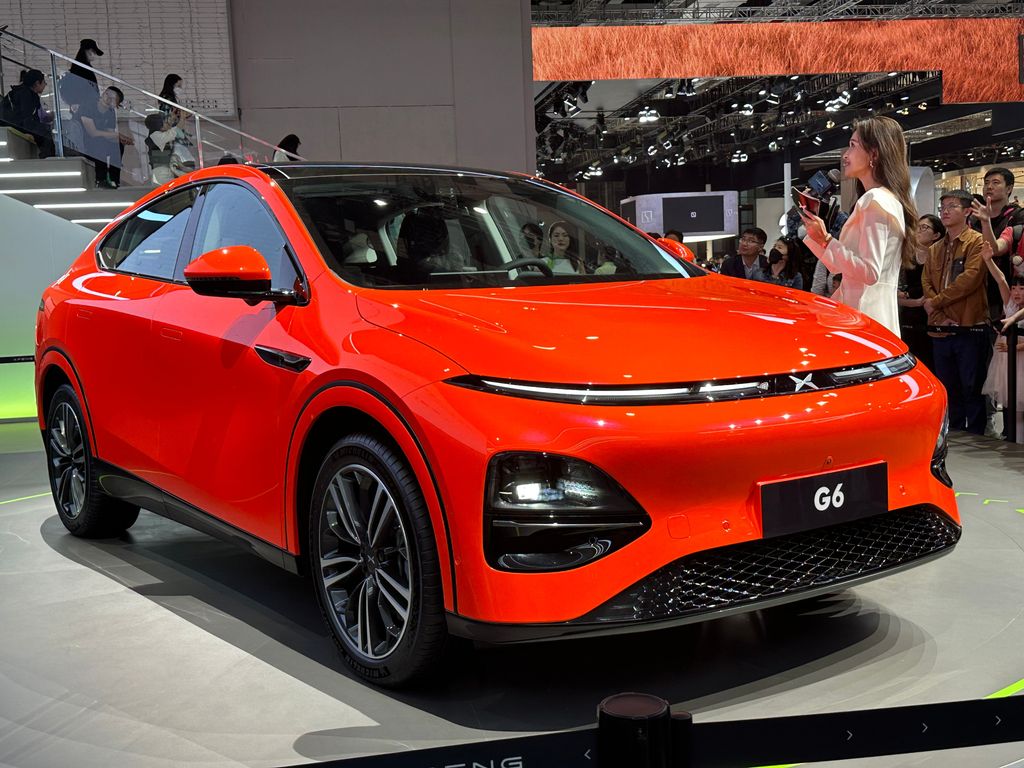 XPeng G6: Volkswagen-Backed Tesla Model Y Rival Boasts Superior Range and Fast Charging
