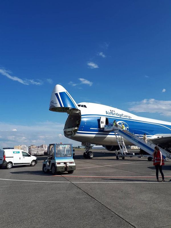 An-124: Resilient Soviet-Era Cargo Giant Still Rules Global Logistics