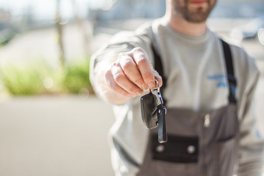 Avoid Shady Car Deals: 10 Dealer Scams to Watch For & 8 Ways to Protect Yourself