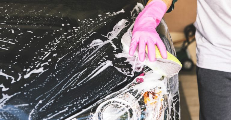 Be Prepared for Anything: 21 Essential Items for Every Car Owner