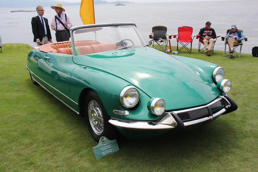 The Citroën DS21: An Icon of French Innovation and Timeless Design