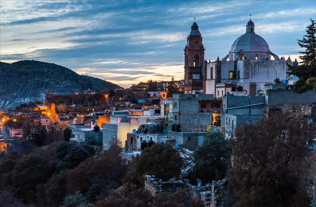 Navigate Mexico City Like a Pro: Insider Tips for American Travelers