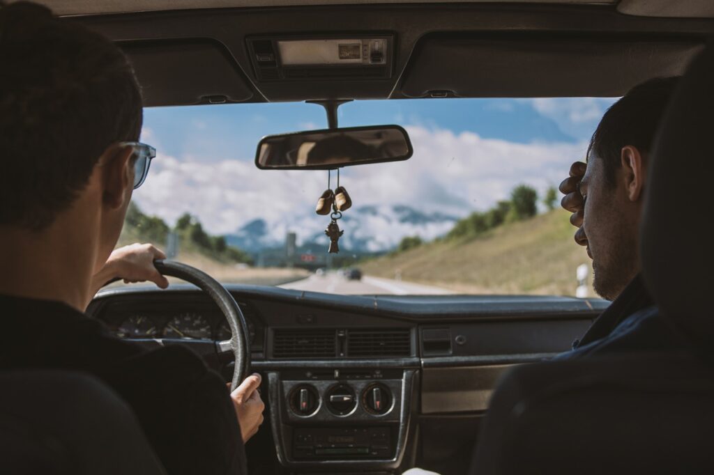 Expert Picks: The 10 Best Road Trip Cars for 2024 & 2025, Thoroughly Reviewed for Your Next Adventure