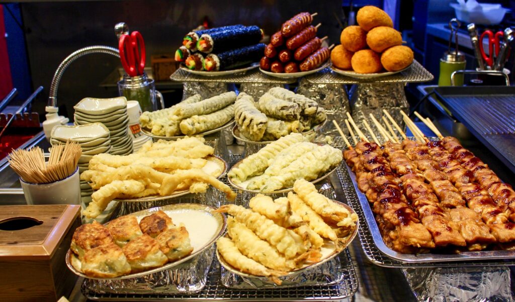 Beyond Borders: Your Guide to the International Street Foods Sweeping America