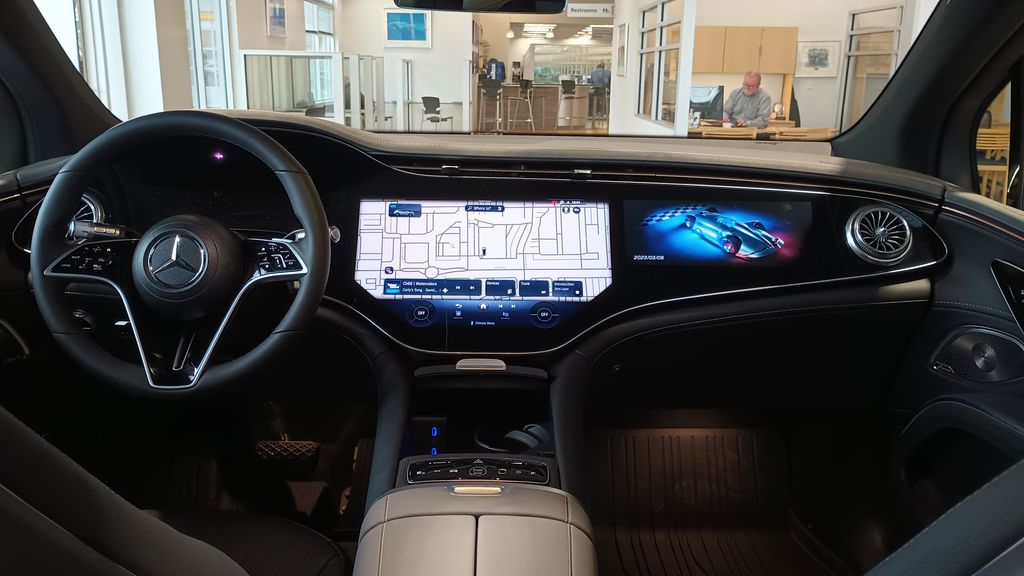 Mercedes-Maybach EQS SUV: New Luxury Electric SUV Challenges Tesla Model X