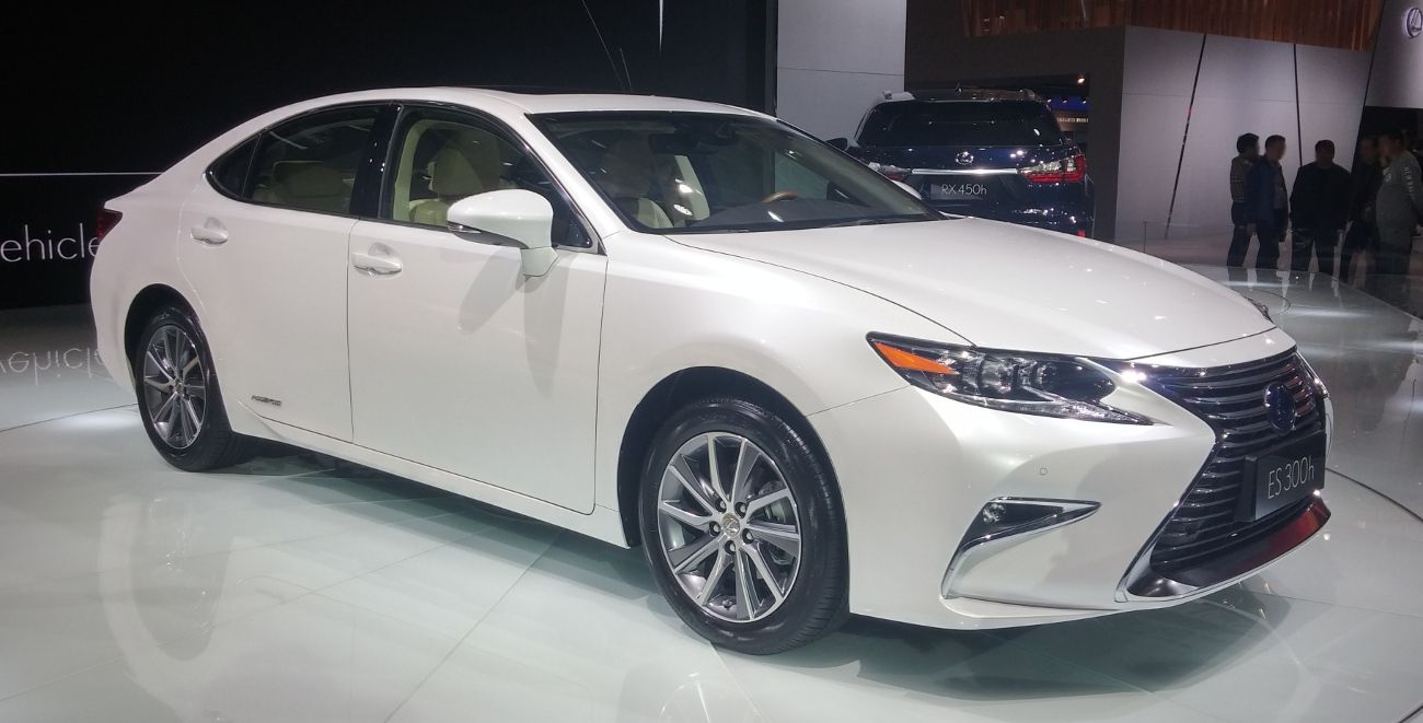 Top Mid-Size Luxury Sedans From 2015-2016
