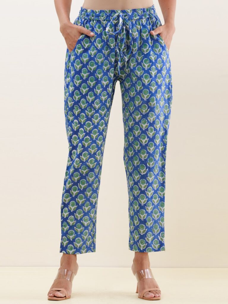 Martha Stewart’s Pajama-Like Pants Are Fall’s Must-Have Trend