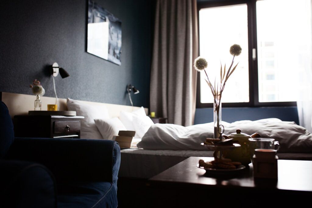Don’t Lose Money on Hotel Bookings: Your Guide to Avoiding & Getting Out of Non-Refundable Stays
