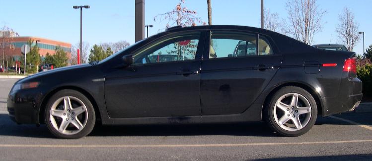 luxury sedan v6 engine