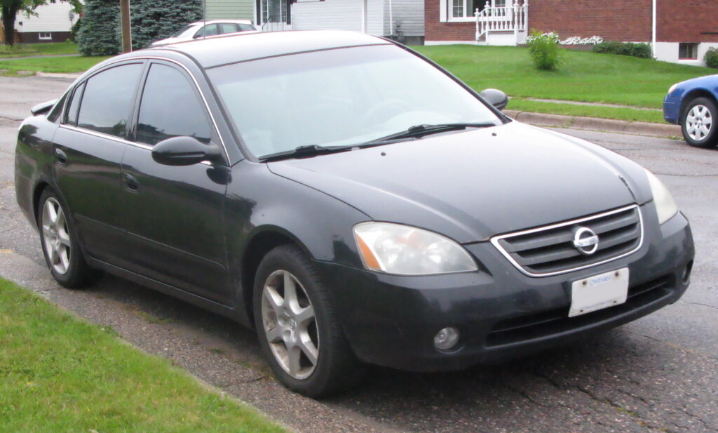 nissan altima sedan