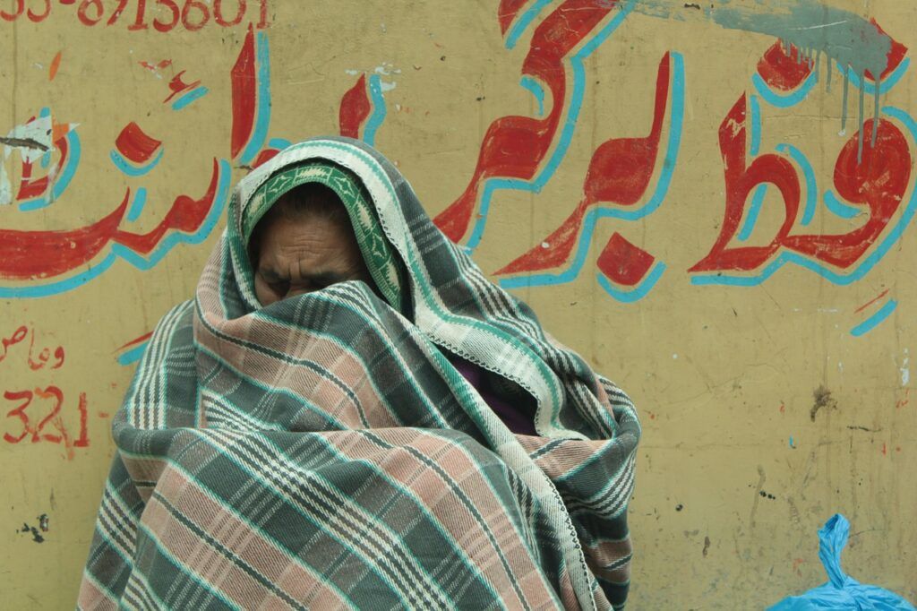 refugee, old, woman