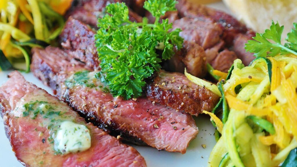 Epic Feast: Devouring a 1kg Porterhouse Steak with Nutritious Salsa Verde
