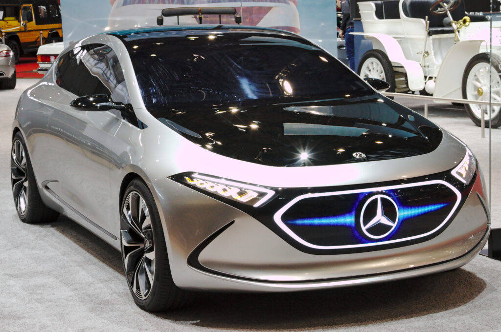 Mercedes-Benz EQS Suffers Shocking 48.7% Depreciation in Its First Year