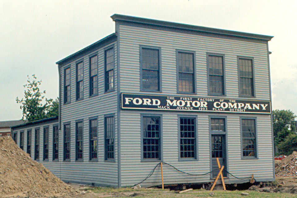 Ford’s 17 Biggest Flops: From Safety Scandals to Design Disasters
