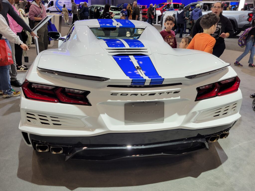 Chevrolet Corvette E-Ray Z