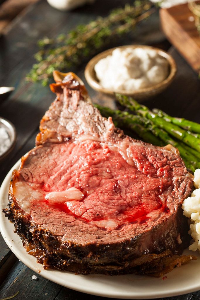 Elevate Your Dinner: Simple Ribeye Roast with Roasted Garlic Mashed Potatoes