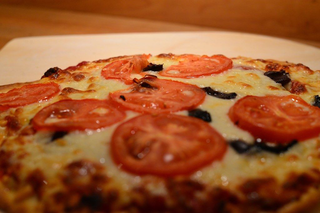 Master Homemade Chicago Tavern-Style Sausage Pizza: Crispy & Square-Cut